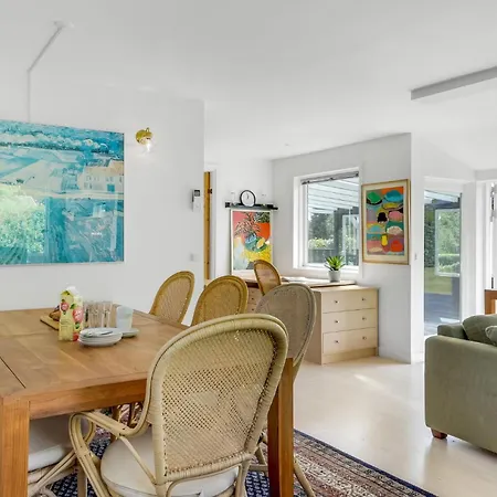1 Bedroom Beautiful In