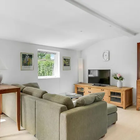 1 Bedroom Beautiful In * Olsted
